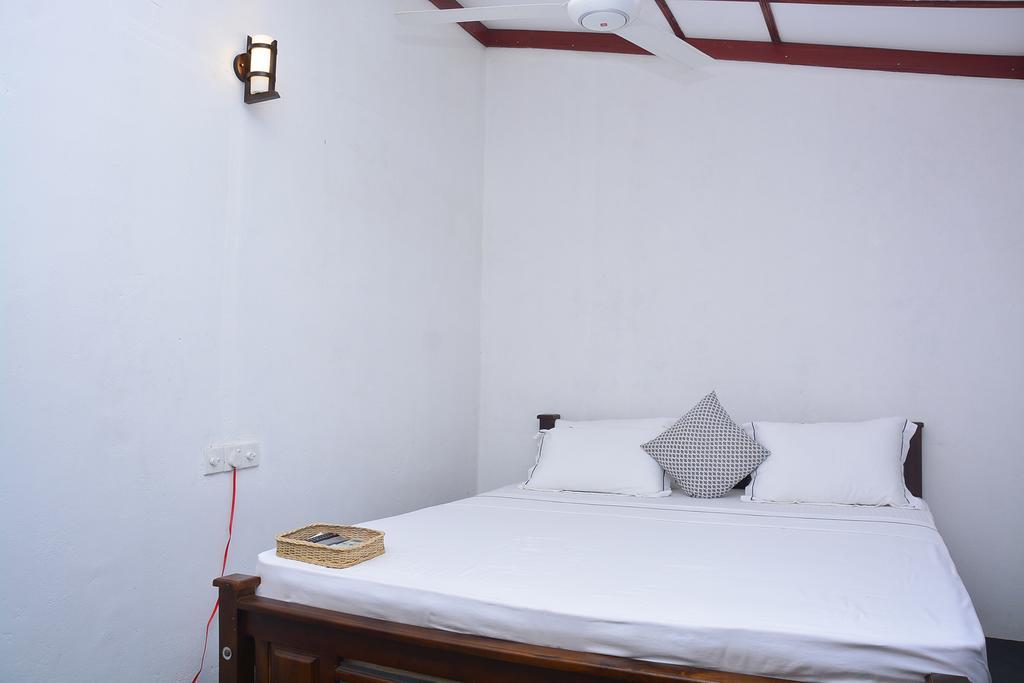 Livinginn Polonnaruwa Exteriör bild